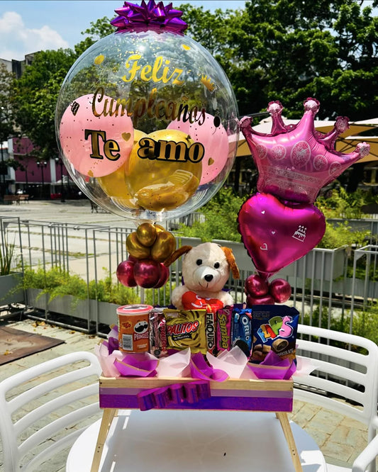 Arreglo con Peluche, Globos y Golosinas – Endulza tu Merienda
